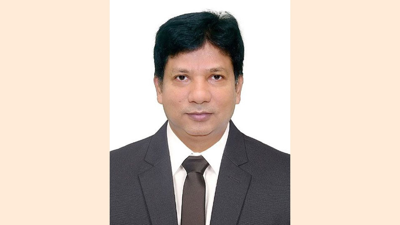 সাময়িক বরখাস্ত চট্টগ্রাম কাস্টম হাউসের কমিশনার জাকির হোসেন