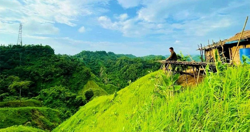 প্রাকৃতিক দুর্যোগ এর কারনে  লামার ৭৫টি রিসোর্ট সাময়িক বন্ধ ঘোষণা