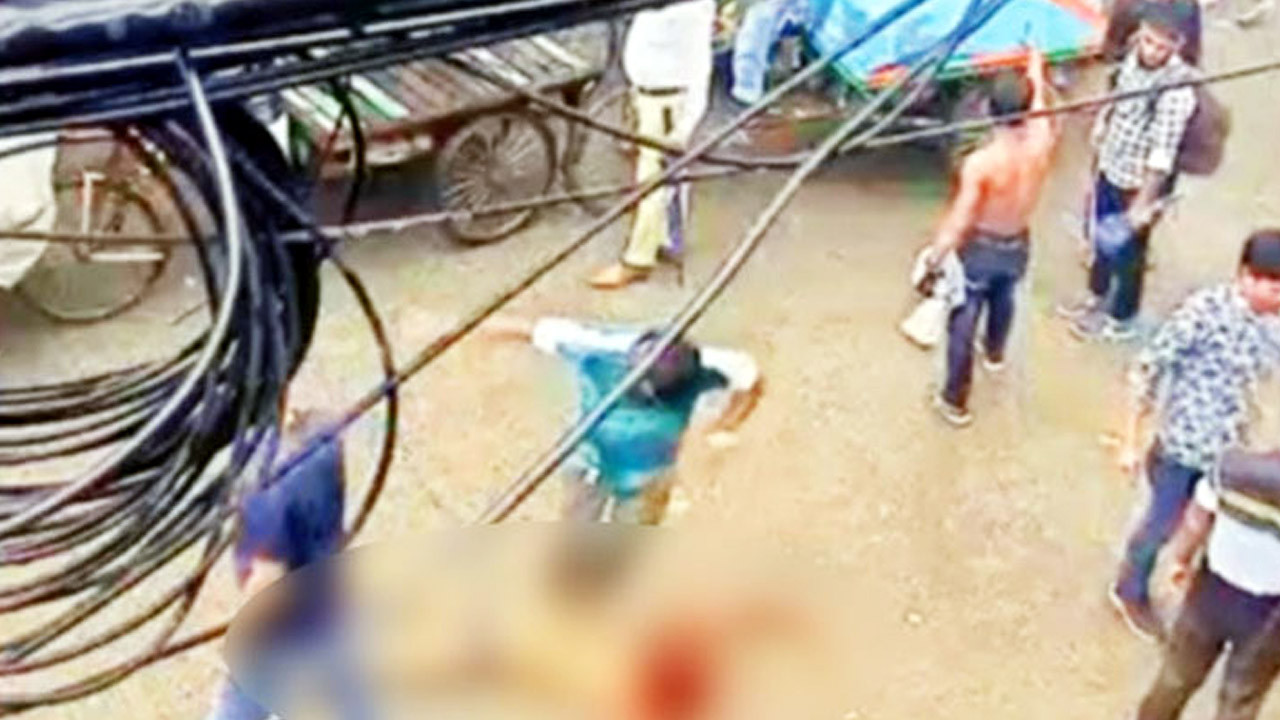 মিটফোর্ডে ভাঙারি ব্যবসায়ীকে নৃশংস হত্যা, চারজন গ্রেপ্তার