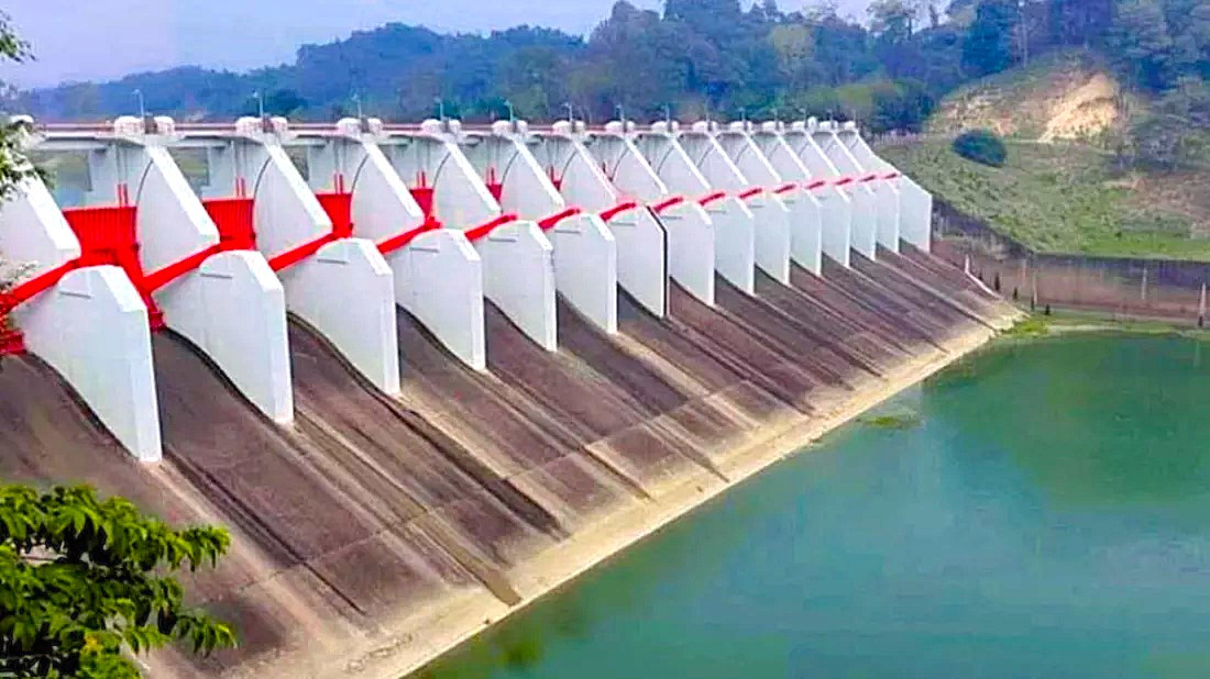 কাপ্তাই পানি বিদ্যুৎকেন্দ্রে বিদ্যুৎ উৎপাদন অব্যাহত । ছবি : সংগৃহীত