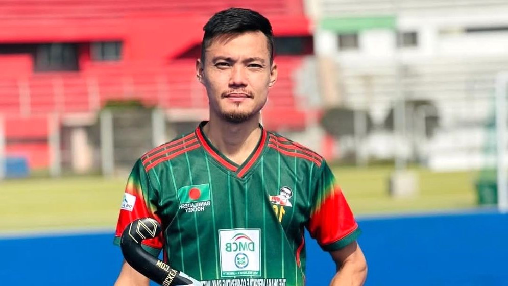 অধিনায়ক ও সিনিয়র খেলোয়াড়দের বাদ দেওয়ায় বিতর্ক হকি দলে