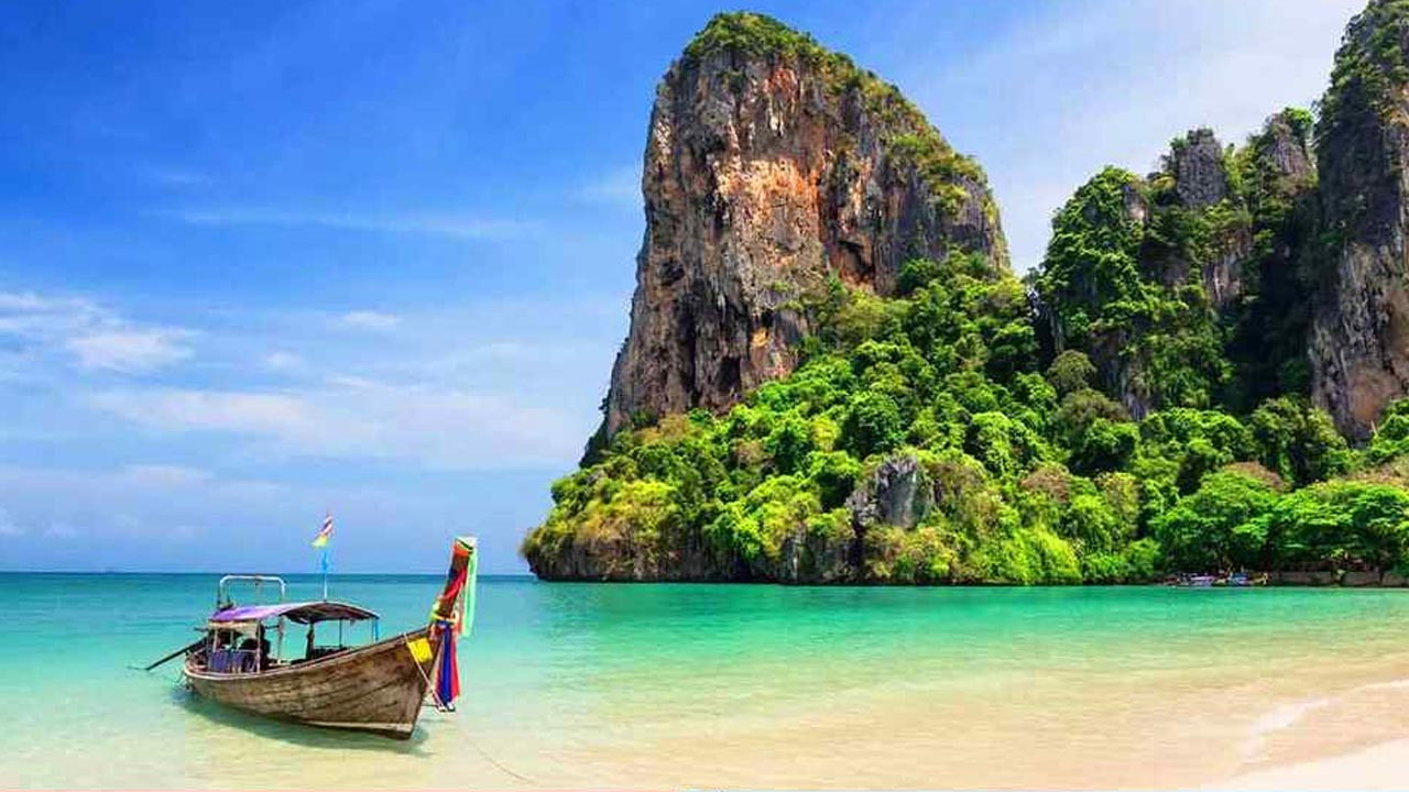 দুই লাখ পর্যটককে ফ্রিতে ডোমেস্টিক ফ্লাইট টিকিট দেবে থাইল্যান্ড