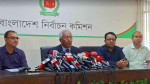 নির্বাচন কমিশনের রোডম্যাপ ঘোষণার সংবাদ সম্মেলনে উপস্থিত ইসি কর্মকর্তারা।  ছবি : সংগৃহীত
