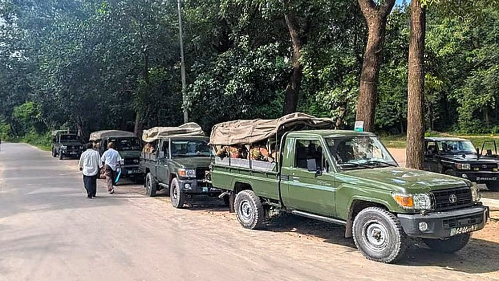 সংঘর্ষের পর চট্টগ্রাম বিশ্ববিদ্যালয়ে উত্তেজনাপূর্ণ পরিস্থিতি। ছবি: সংগৃহীত