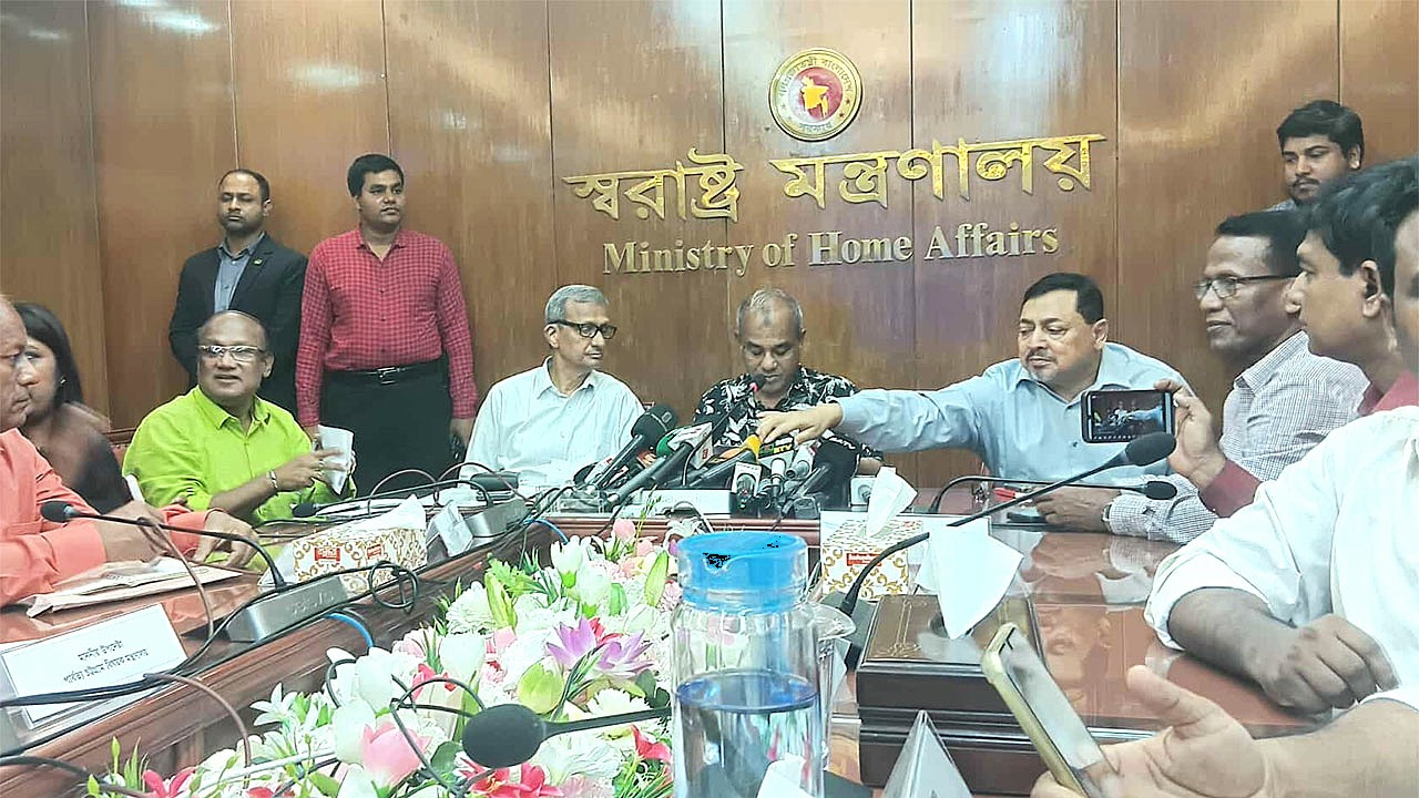 স্বরাষ্ট্র উপদেষ্টা লেফটেন্যান্ট জেনারেল (অব.) জাহাঙ্গীর আলম চৌধুরী। ছবি:সংগৃহীত