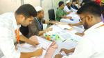 জাতীয় কবি কাজী নজরুল ইসলাম হলে জাকসু নির্বাচনের সময় ব্যালটে ভুলের অভিযোগ। ছবি:সংগৃহীত