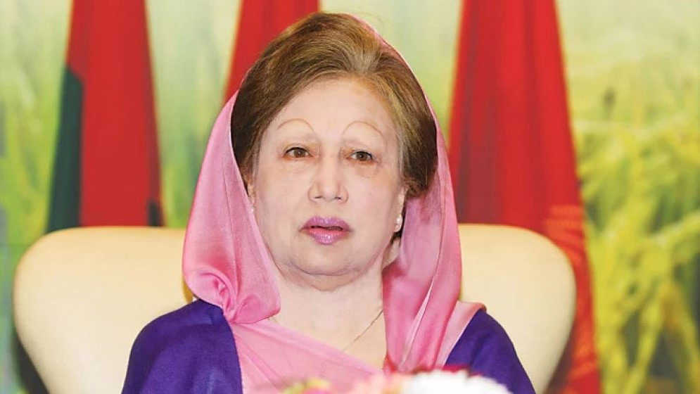 রাষ্ট্রের ভিআইপি মর্যাদা পাওয়ার পর রাজধানীর হাসপাতালে চিকিৎসাধীন বেগম খালেদা জিয়া। ছবি: সংগৃহীত