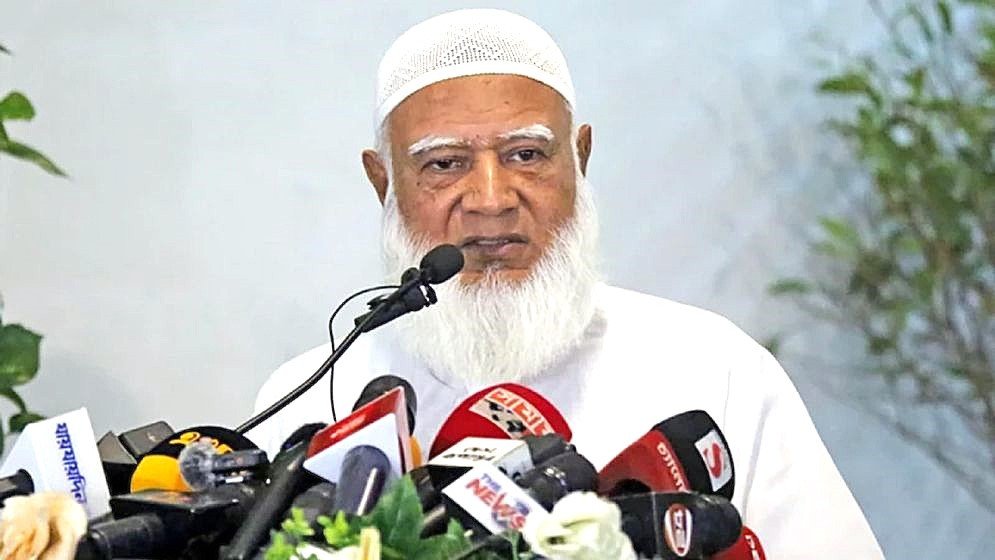 মিরপুরে নির্বাচনি প্রচারণায় জামায়াত আমির ডা. শফিকুর রহমান বলেন, ক্ষমতায় গেলে তিন শর্তে সব দলকে নিয়ে জাতীয় সরকার গঠন করবে জামায়াত। সুষ্ঠু নির্বাচন ও বৈষম্যহীন সমাজ প্রতিষ্ঠার আহ্বান জানান তিনি। ছবি: সংগৃহীত