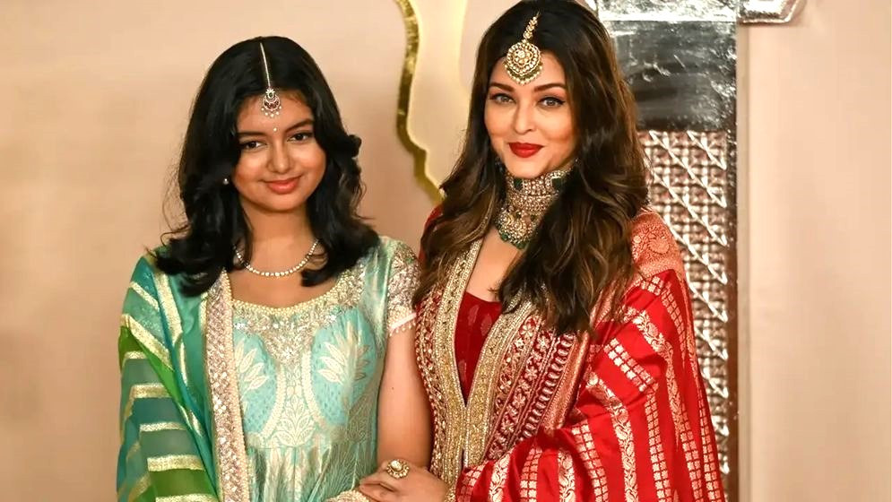 মেয়ে আরাধ্যাকে ঘিরে সামাজিক মাধ্যমের ভুয়া প্রচারণা নিয়ে বক্তব্য দিচ্ছেন ঐশ্বরিয়া রাই বচ্চন। ছবি: সংগৃহীত