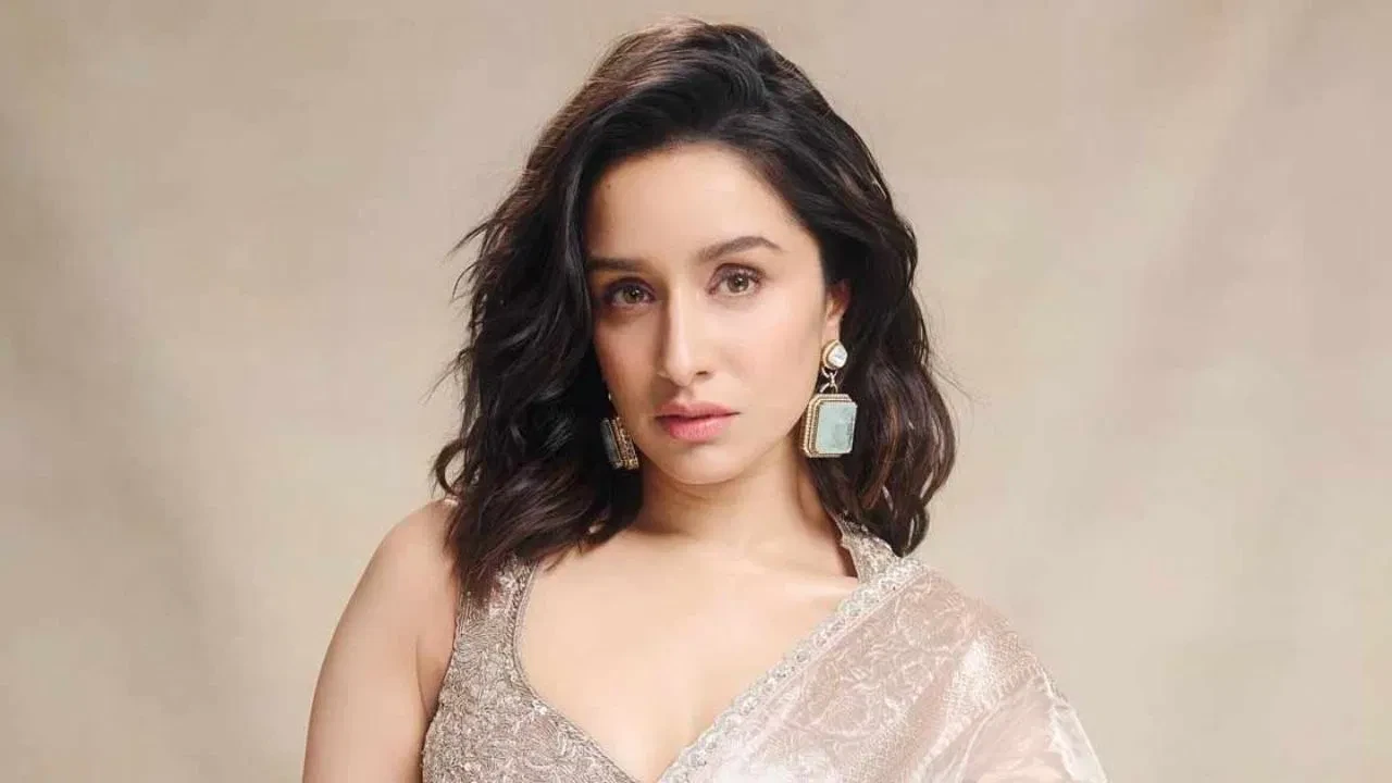 চিত্রনাট্যকার মোদি পরিবারের বধূ হতে চলেছেন শ্রদ্ধা কাপুর