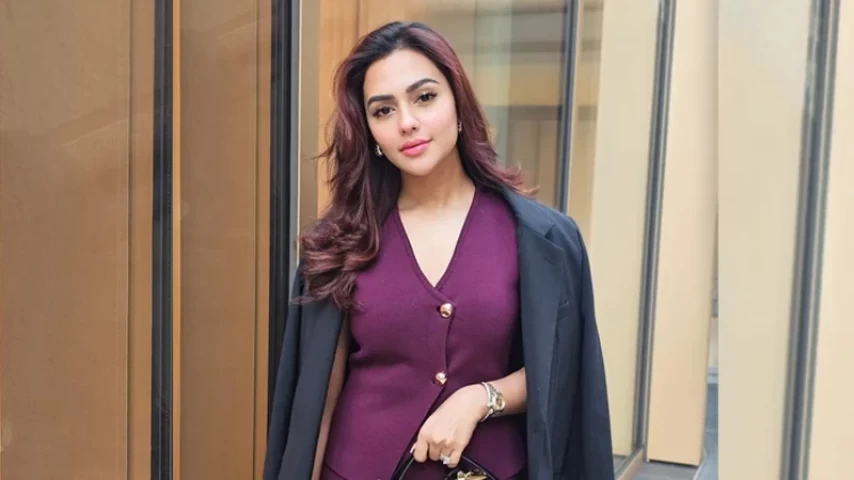 পডকাস্ট সাক্ষাৎকারে নিজের জীবনের কঠিন সময়ের অভিজ্ঞতা শেয়ার করছেন অভিনেত্রী নুসরাত ফারিয়া। ছবি: সংগৃহীত