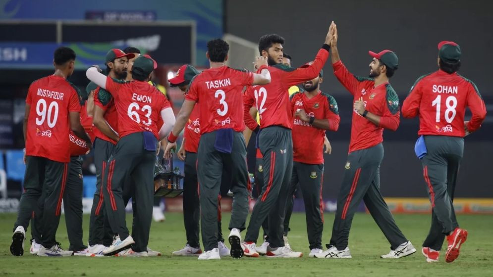 ভারত বিতর্কে বাংলাদেশকে সমর্থন, যা বললেন ইংল্যান্ড কিংবদন্তি