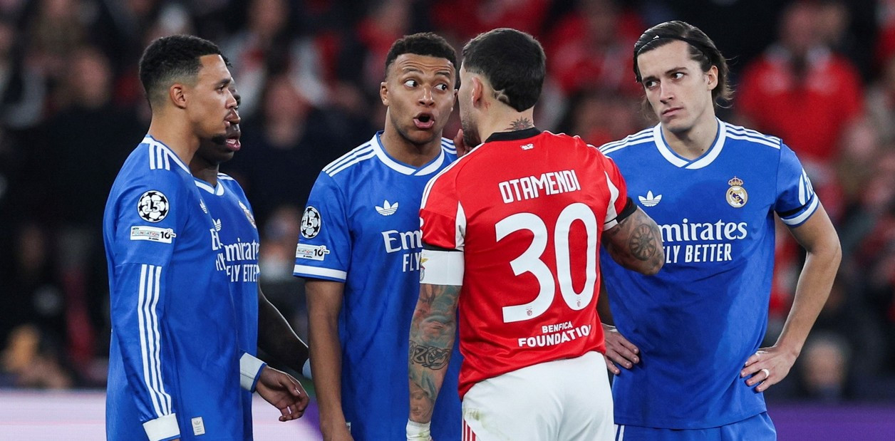 চ্যাম্পিয়ন্স লিগে রিয়াল মাদ্রিদ বনাম বেনফিকার ম্যাচ চলাকালে ভিনিসিয়ুস জুনিয়র। ছবি সংগৃহীত