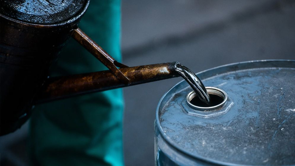 করোনা মহামারির পর সর্বোচ্চ বেড়েছে তেলের দাম, ব্রেন্ট ক্রুড ১০৮ ডলার ছাড়াল